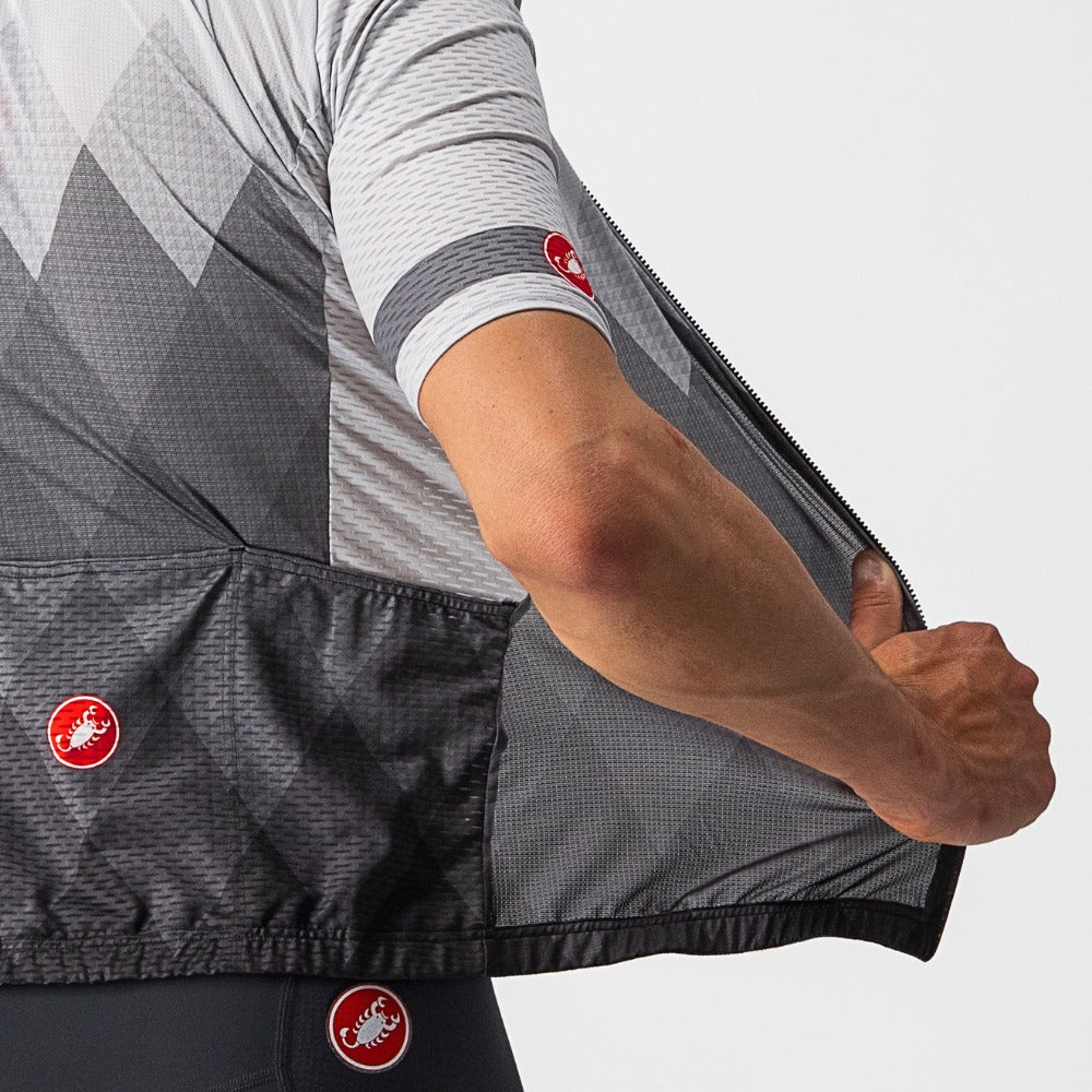 CASTELLI A TUTTA JERSEY