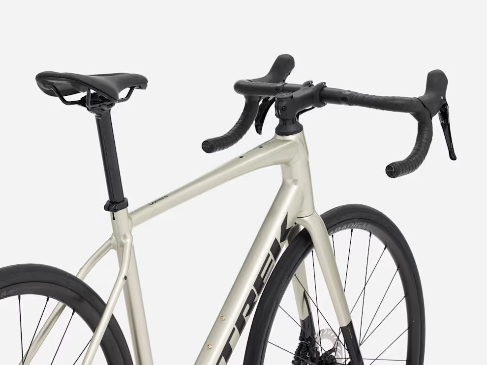 TREK DOMANE AL 5 GEN 4 GLOSS SUPERNOVA